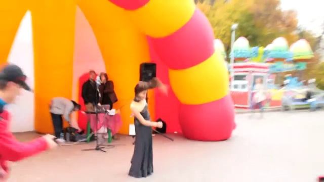 Тюменский Арбат - Зажигательный восточный танец смотреть онлайн