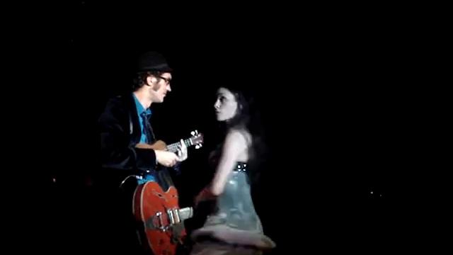 Olivia Ruiz - J'aime pas l'amour (Francofolies 2009) смотреть онлайн