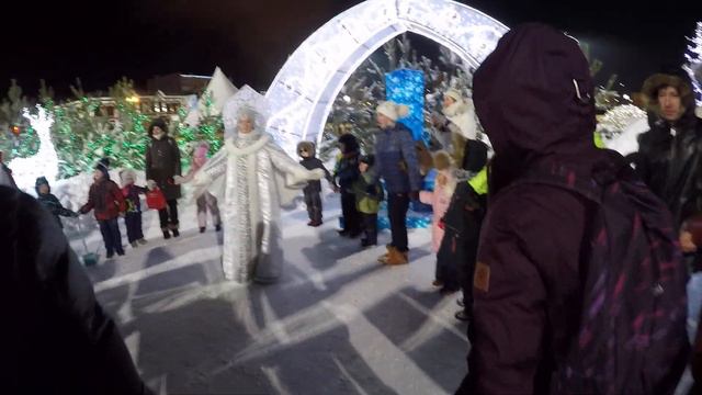 В гостях у Деда Мороза (Зима и Снеговик) смотреть онлайн
