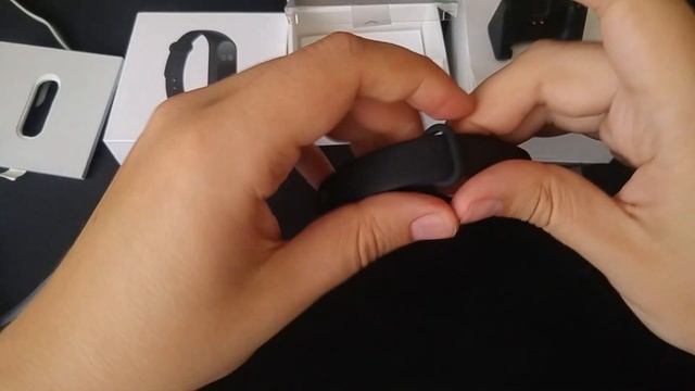 Xiaomi Mi Band 3 меряет пульс у бумаги хуже Amazfit BIP смотреть онлайн