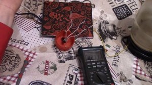 Как определить фазу , ноль и заземление мультиметром . Способ 12 .