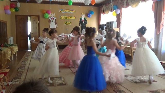 Торжественное начало выпускного бала, гр 10 смотреть онлайн