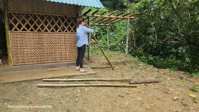 Build a bamboo house to store firewood, and add bamboo and onions around the garden смотреть онлайн