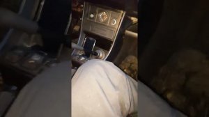 Таня уронила в речку мячик