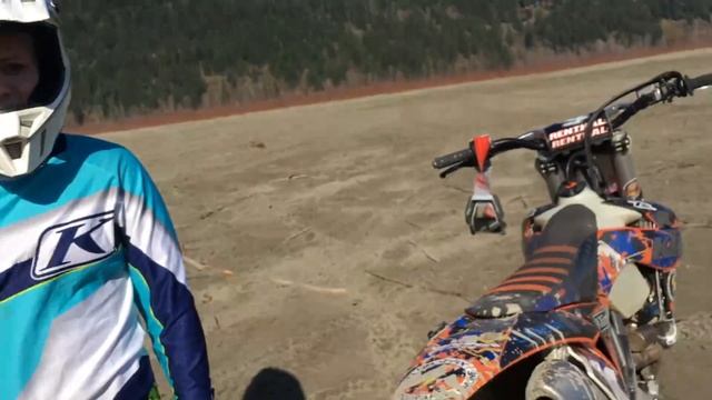 Skills Training with Megs Braap - The Figure 8 смотреть онлайн