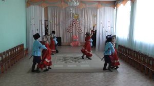 танец Казаки д/с № 44 г.Копейск