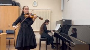 Дзе Хисаиси, мелодия из "Ходячего замка Хаула". Коллектив "Anima disputatio"