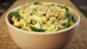 Салат из печени трески с соленым огурцом на НОВОГОДНИЙ стол! Очень вкусный и сытный!