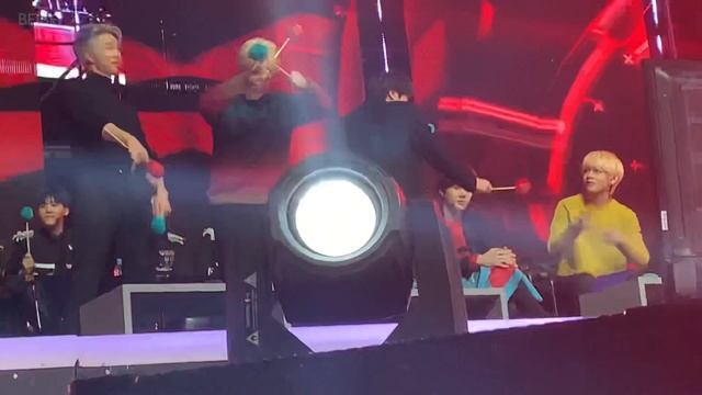 [190106]bts react to (bang bang bang)stage focus смотреть онлайн