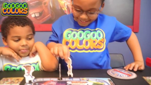 GOO GOO GAGA PLAYS RUSTY RIVETS FAMILY FUN BOARD GAME! GOO GOO COLORS