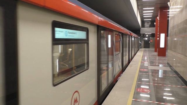 Поездка по новым станциям БКЛ смотреть онлайн