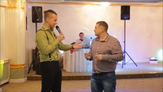 Ведущий Александр Ривас учит гостей танцевать канкан смотреть онлайн