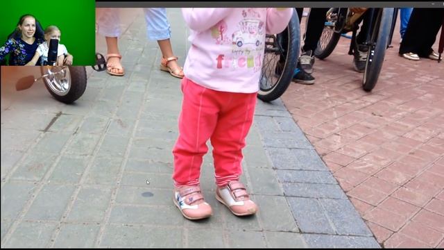 МАЛЕНЬКАЯ МИЛАНА ВОСПОМИНАНИЯ совсем КРОШЕЧНАЯ как Милаша росла наша реакция на старые фото и видео смотреть онлайн