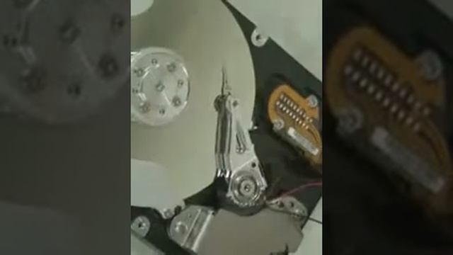 Ecouter de la musique avec YP-S3 et un disque dur смотреть онлайн
