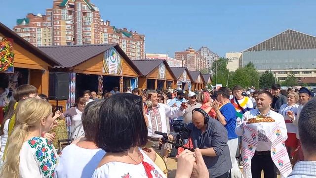 г.Сургут Фестиваль национальных культур "Соцветие" танцы Молдавских народов 04.06.2023г. смотреть онлайн