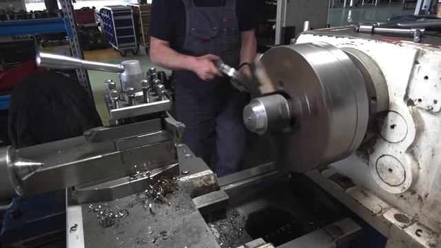 Работа токаря без монтажа и пояснений 1ч. смотреть онлайн