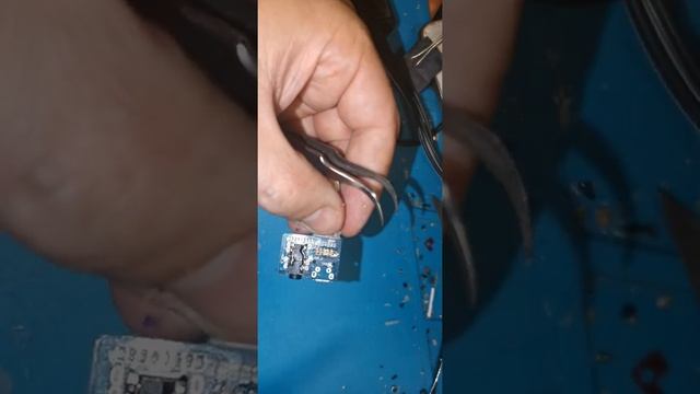 Замена разъёма Jbl Go2