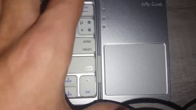 UNBOXING D'UN CLAVIER BLUETOOTH RECHARGEABLE, PLIABLE AVEC PAVÉ TACTILE! [HD-FR] смотреть онлайн