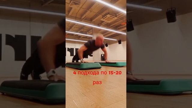 Отжимания с хлопками. Подписывайтесь на канал!! смотреть онлайн