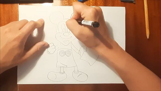 как нарисовать Микки мауса по шагам. смотреть онлайн