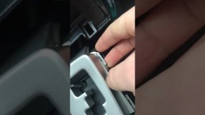 ТОЙОТА КОРОЛЛА!КАК ПОМЕНЯТЬ ЛАМПОЧКУ В АКПП TOYOTA COROLLA РЕСТАЙЛИНГ