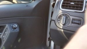 Vw polo sedan скрип при повороте руля влево