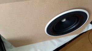 Колонки KEF Ci160ER. Акустические системы устанавливаемые в натяжной потолок, специальные корпуса.