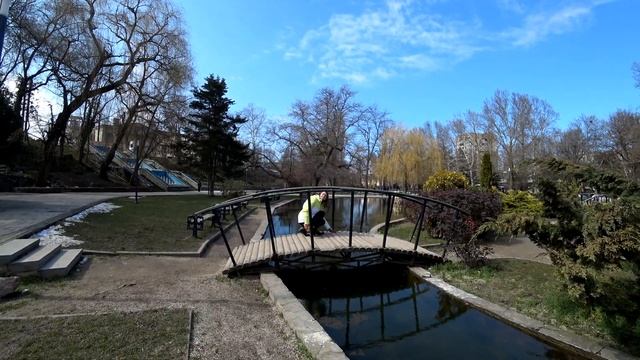 Симферополь сегодня. Полноводная река Салгир, центр после реконструкции. Приятно гулять по городу смотреть онлайн