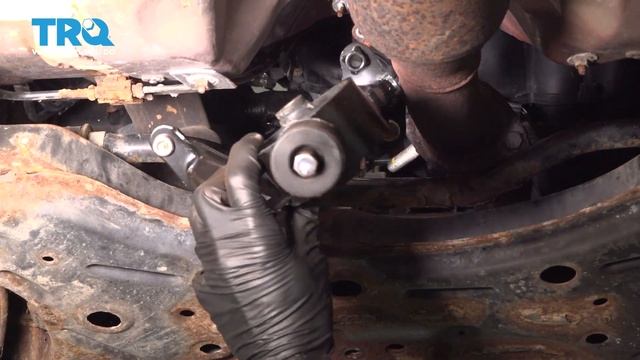 How to Replace Rear Engine Mount 2009-2010 Pontiac Vibe смотреть онлайн