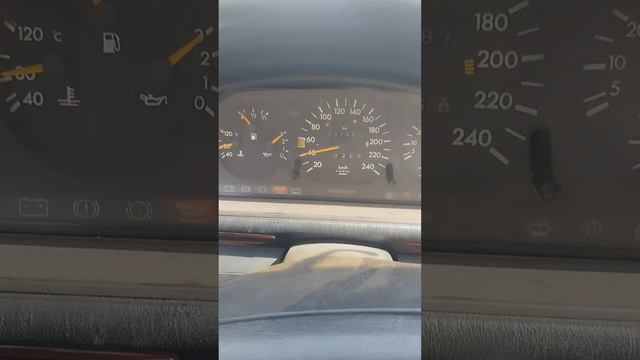 Горит лампочка уровень масла w124 m111 2.2 смотреть онлайн