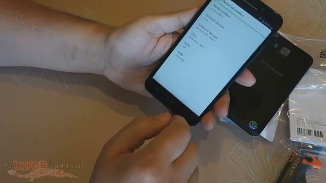 Распаковка посылки с недорогим смартфоном Lenovo A916 смотреть онлайн