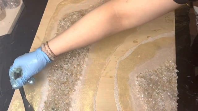 Manifest | Epoxy Resin & Crystal Quartz Timelapse смотреть онлайн