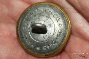 Коричневая пуговка  муз. Братьев Покрасс, стихи Е. Долматовского