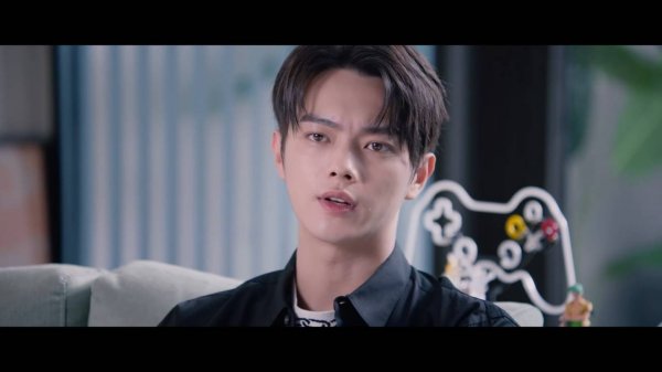 Киберкраш: Влюбиться в твою улыбку, 2 серия