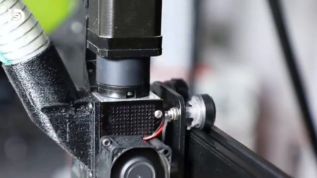 Piocreat G5. Настольный 3D-принтер для печати из полимерных гранул смотреть онлайн