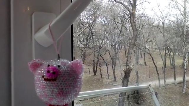 Вязание с бисером. История создания одного шарика. смотреть онлайн