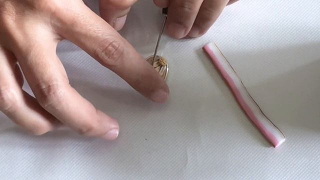Polymer Clay Tutorial 76: Embedding Metal Bezels смотреть онлайн