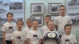 Русские дети поют "смуглянку".