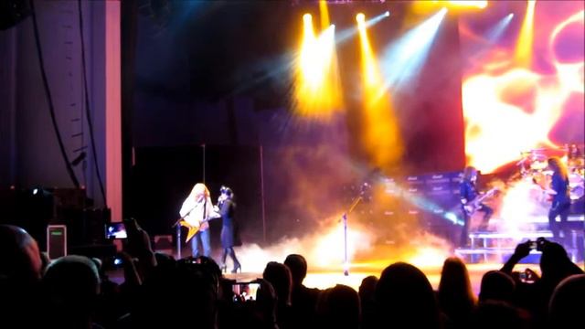 Megadeth - A Tout le Minds ft. Cristina Scabbia смотреть онлайн