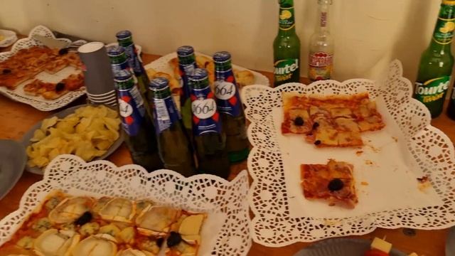 Показываю что пьют и едят на аперитив Французы. Вечеринка в казарме Elena France смотреть онлайн