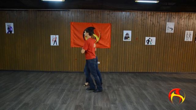 Баян с полуторным поворотом. Исполнение на 4 счета. смотреть онлайн