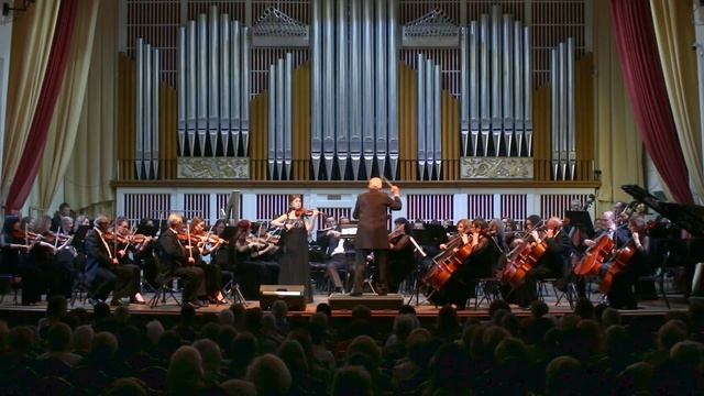 Алина Завальная, романс для скрипки с оркестром (Р. Глиэр) смотреть онлайн