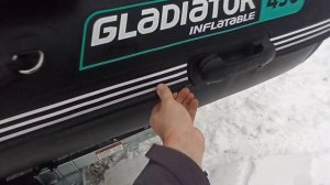 Распаковка лодки гладиатор е450s!