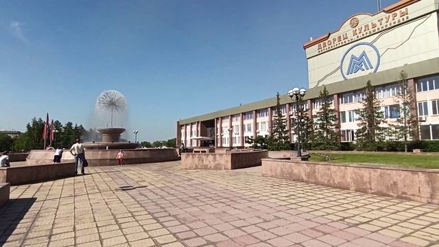 Магнитогорск, прогулка по скверам Ленинского района, улица Набережная (06.06.2021) смотреть онлайн