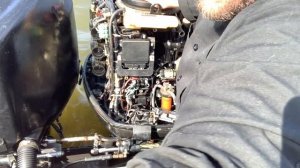 YAMAHA Outboard starter replacement  (how to) 2006 Yamaha 225