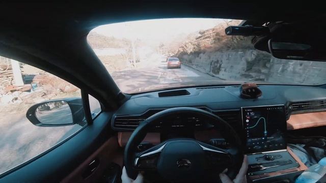 NIO FPV Drive and Chat through Rural Yunnan смотреть онлайн