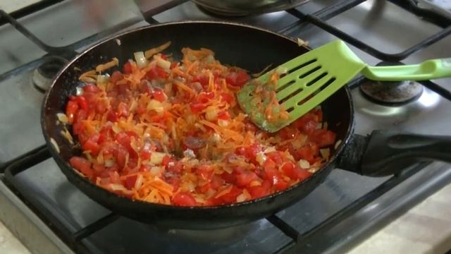 ГОТОВИМ рис с овощами а-ля овощная паэлья. смотреть онлайн