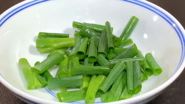 香菇打入兩個雞蛋，真沒想到這麼好吃，鮮香嫩滑，營養好吃又下飯【阿朝哥美食 】#香菇 #雞蛋 #雞蛋食譜 смотреть онлайн
