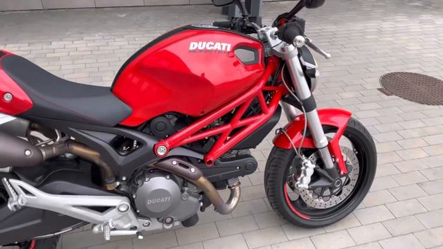 DUCATI Monster 696 2010 смотреть онлайн