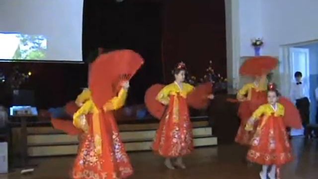 Танец с веерами Пхеньян 2009 смотреть онлайн